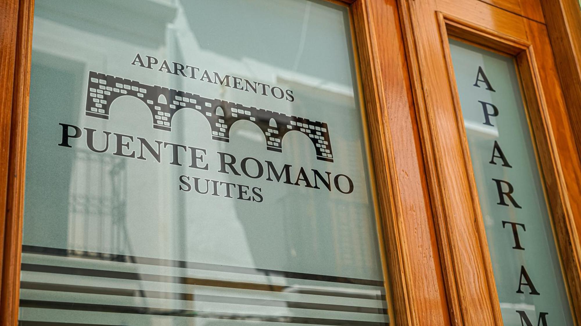Apartamentos Puente Romano Suites Mérida Exterior foto