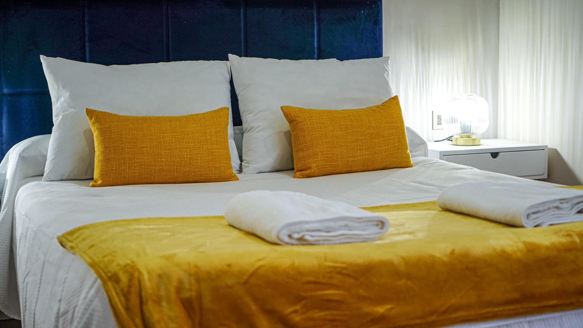 Apartamentos Puente Romano Suites Mérida Exterior foto