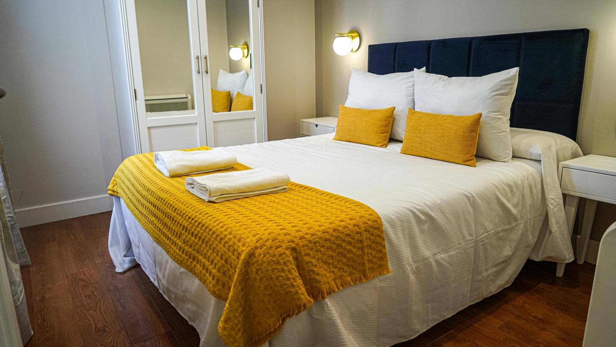 Apartamentos Puente Romano Suites Mérida Exterior foto